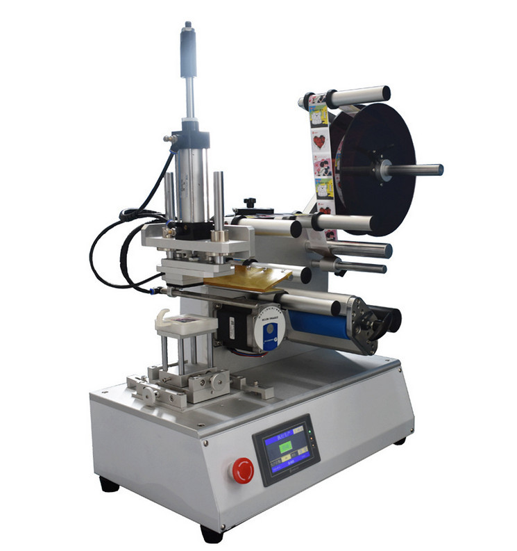 Semi-Automatic Flat Labeling Machine