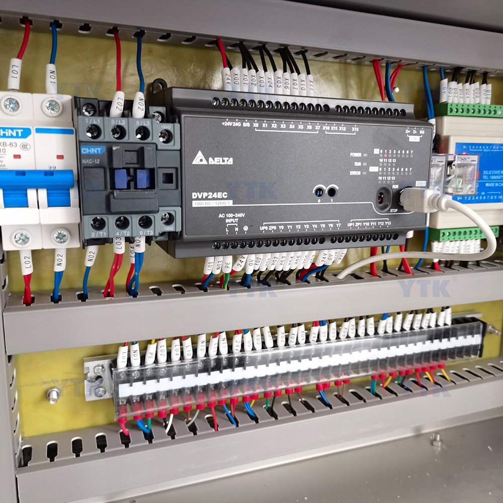 Straight Automatic 2-head paste filling machine with conveyor PLC control